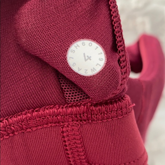 Lululemon Top - Picture 3 of 3